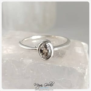 Keepsake Classic Oval Ring